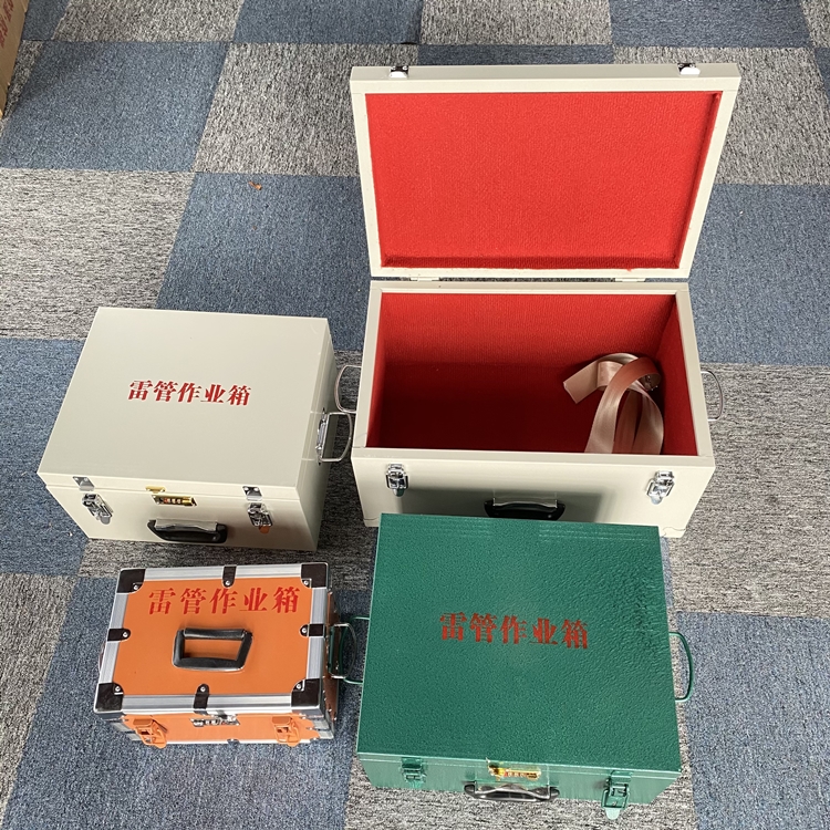忻城爆破工程作业箱如何选择?玻璃钢与传统材质的全面对比